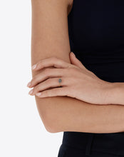 Carica l'immagine nel visualizzatore di Gallery, Anello "Reverse Baby" double face in oro, rubini, diamanti e cristallo di rocca