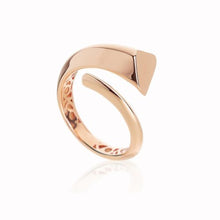Carica l'immagine nel visualizzatore di Gallery, Artlinea Anello Contrariè in oro 18kt