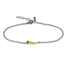 Carica l'immagine nel visualizzatore di Gallery, BRACCIALE CON CORNETTO MINI SMALTATO GIALLO FLUO E DIAMANTI BLACK